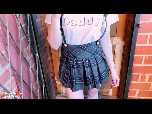 ❤️ Schoolgirl ດູດ dick ຂອງນາງເລິກແລະ fucks ແທນທີ່ຈະຫ້ອງຮຽນ. ❤️ ຮູບໂປ້vk ຢູ່ຄອມ lo.zoomporno.ru ﹏